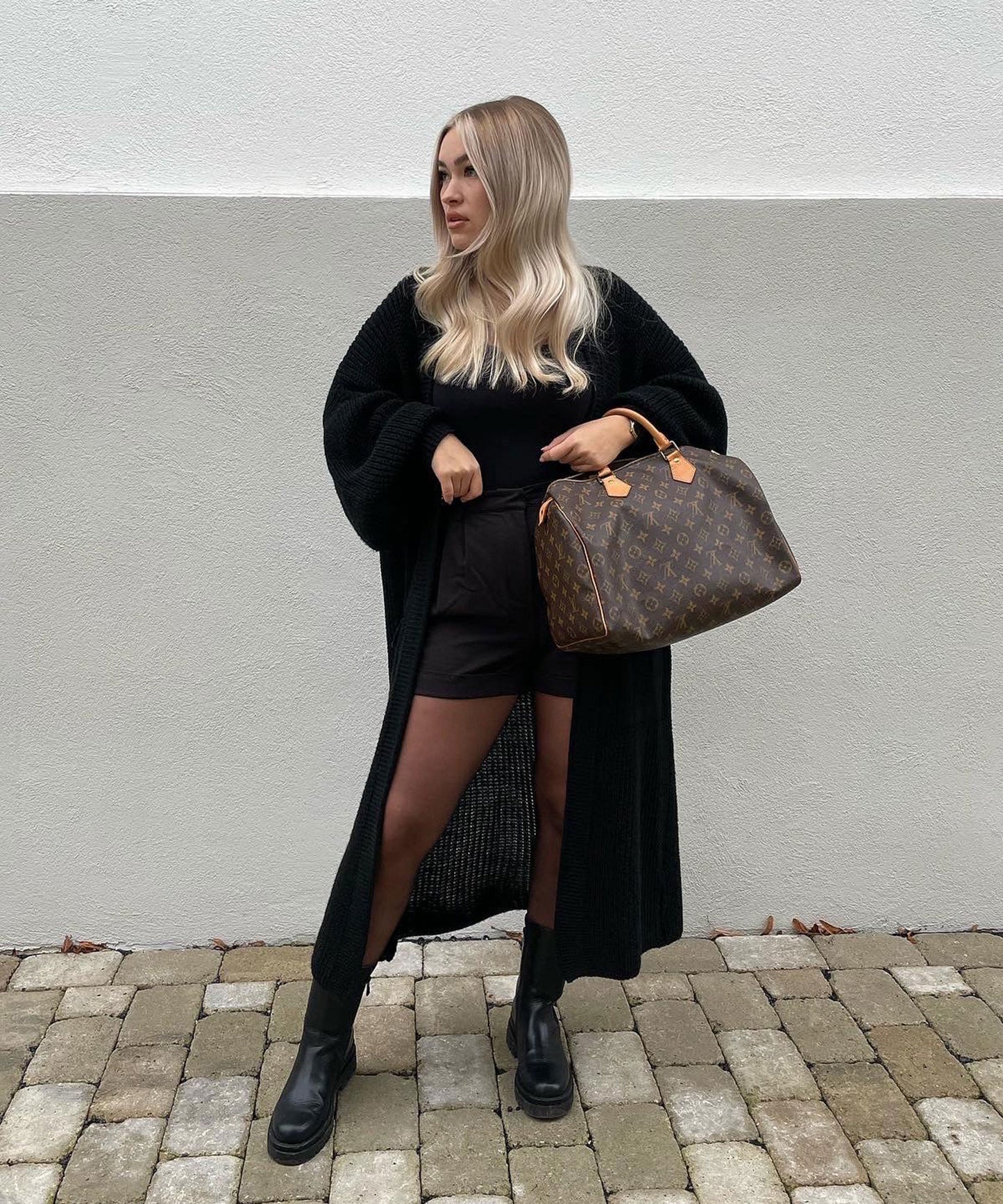 Schwarzer Maxi-Strickcardigan