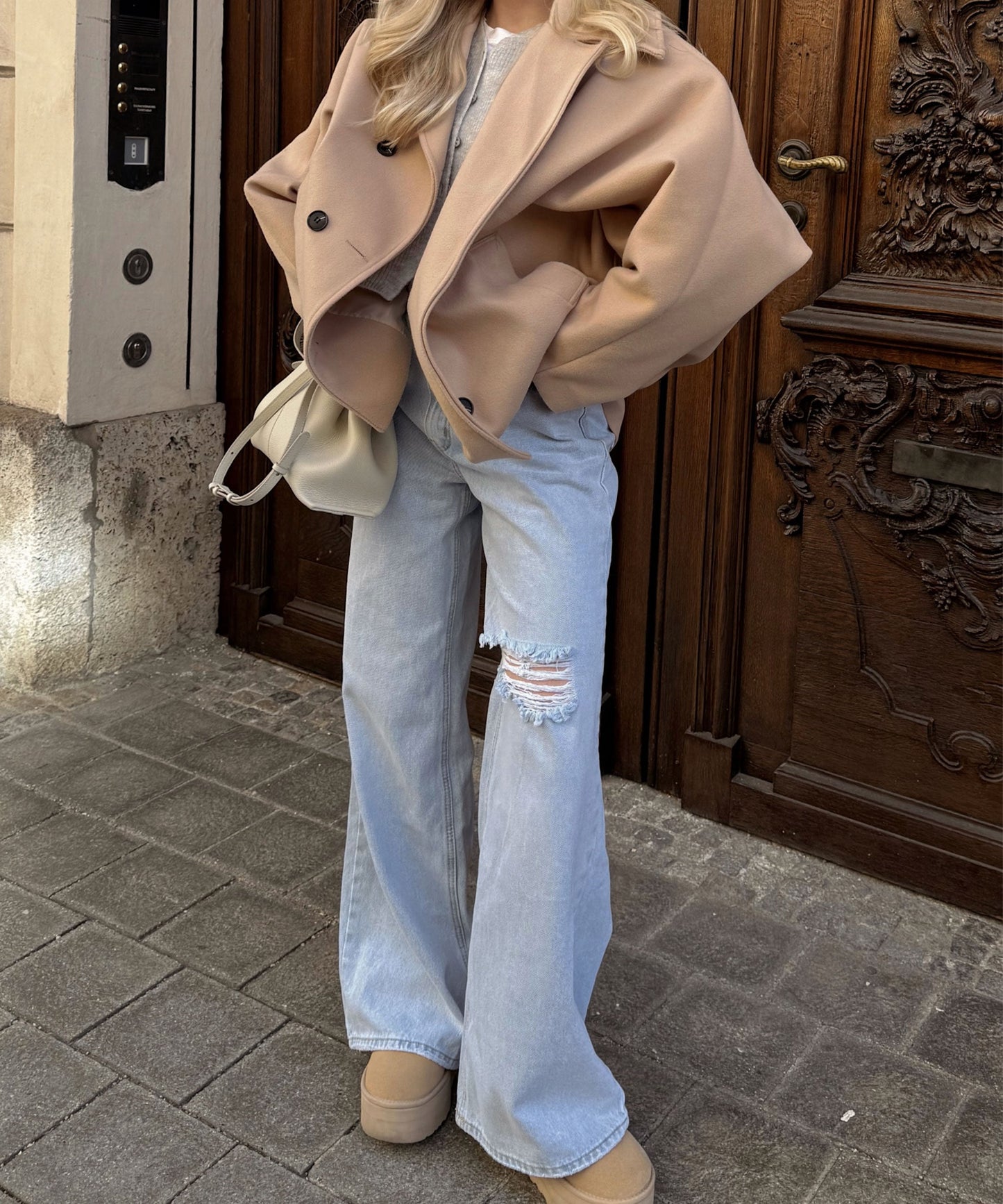 Zerrissene Jeans İm Stylischen Design