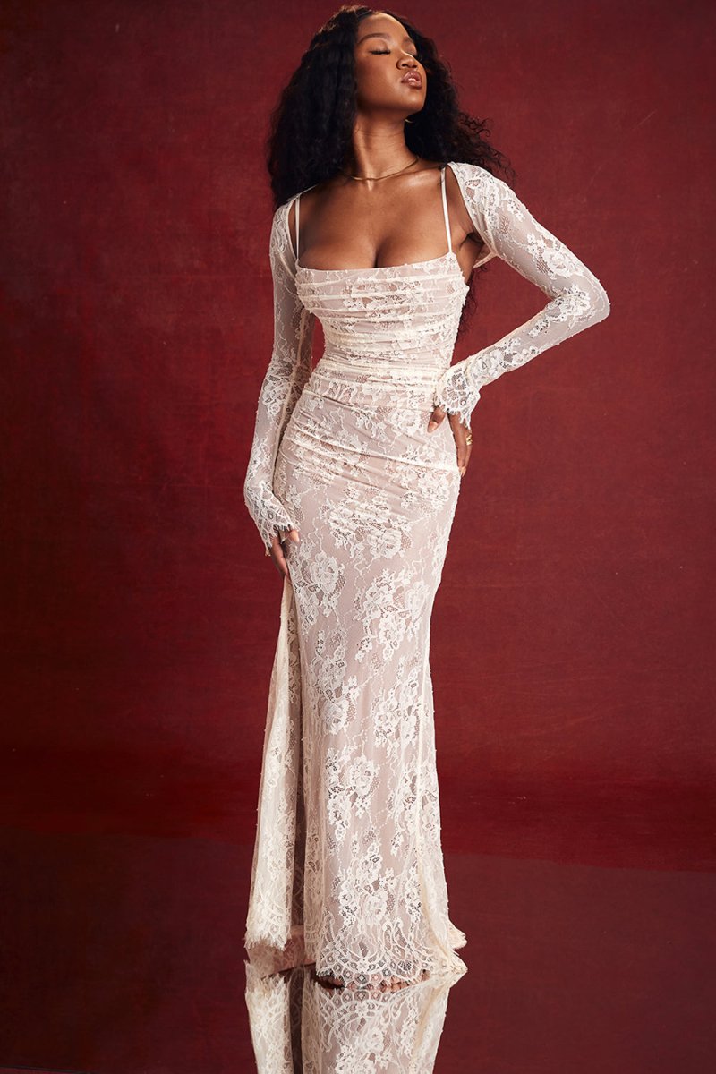 Elegantes, Figurbetontes Spitzenkorsettkleid Mit Gebundener Taille