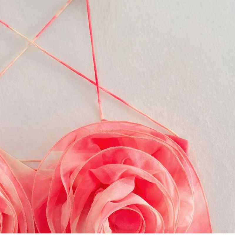 Minikleid Mit Rosenmuster Und Trägern