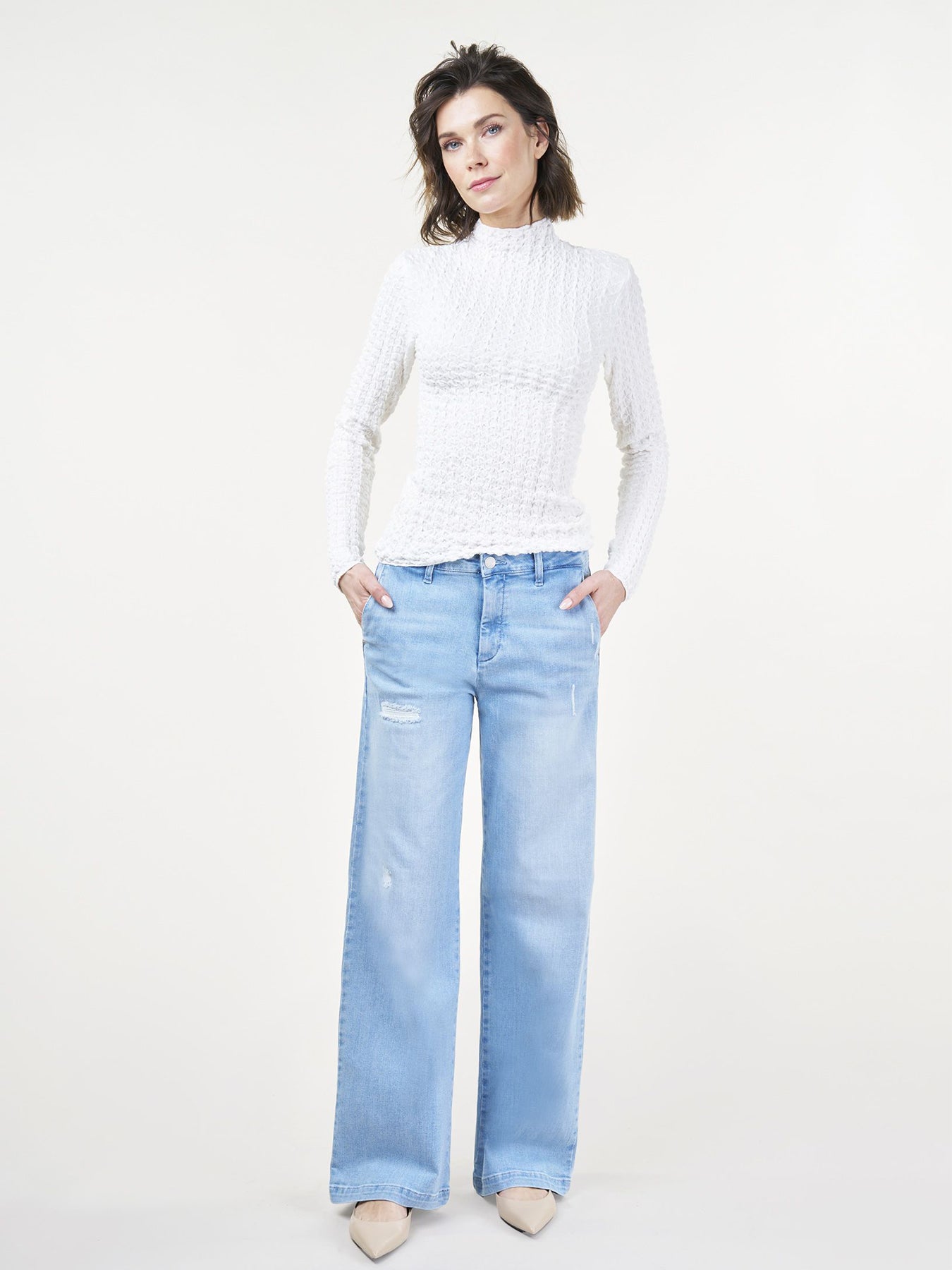 Jeans Mit Weitem Bein Und Stylischem Design