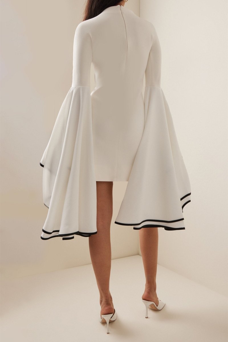 Hochgeschlossenes Minikleid Mit Ballonärmeln