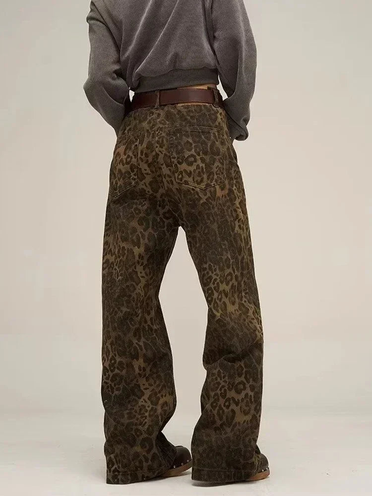 Stylisches Design Jeans Mit Leopardenmuster