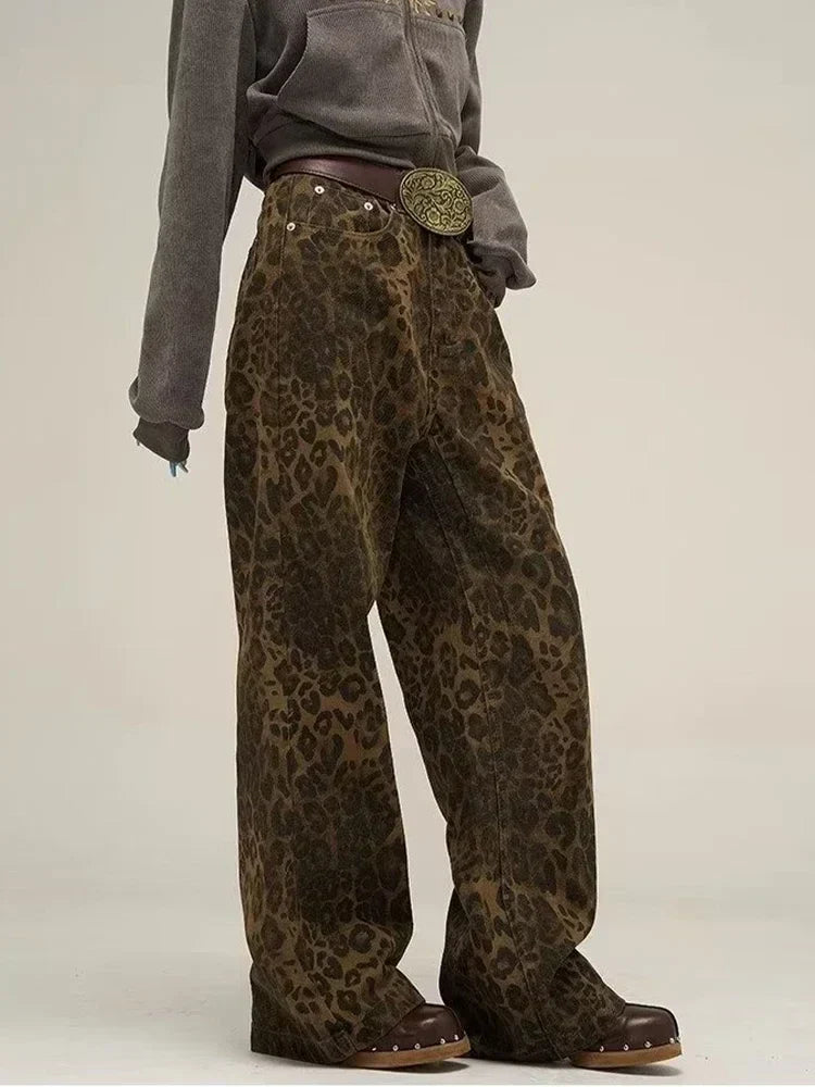 Stylisches Design Jeans Mit Leopardenmuster