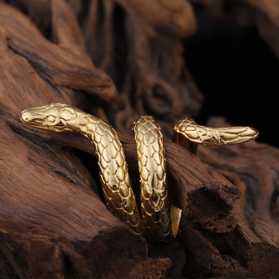 Goldfarbener Ring İm Punk-Stil Mit Schlangenmusterprägung
