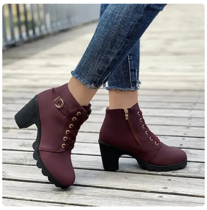 Stiefel Mit Hohen Absätzen