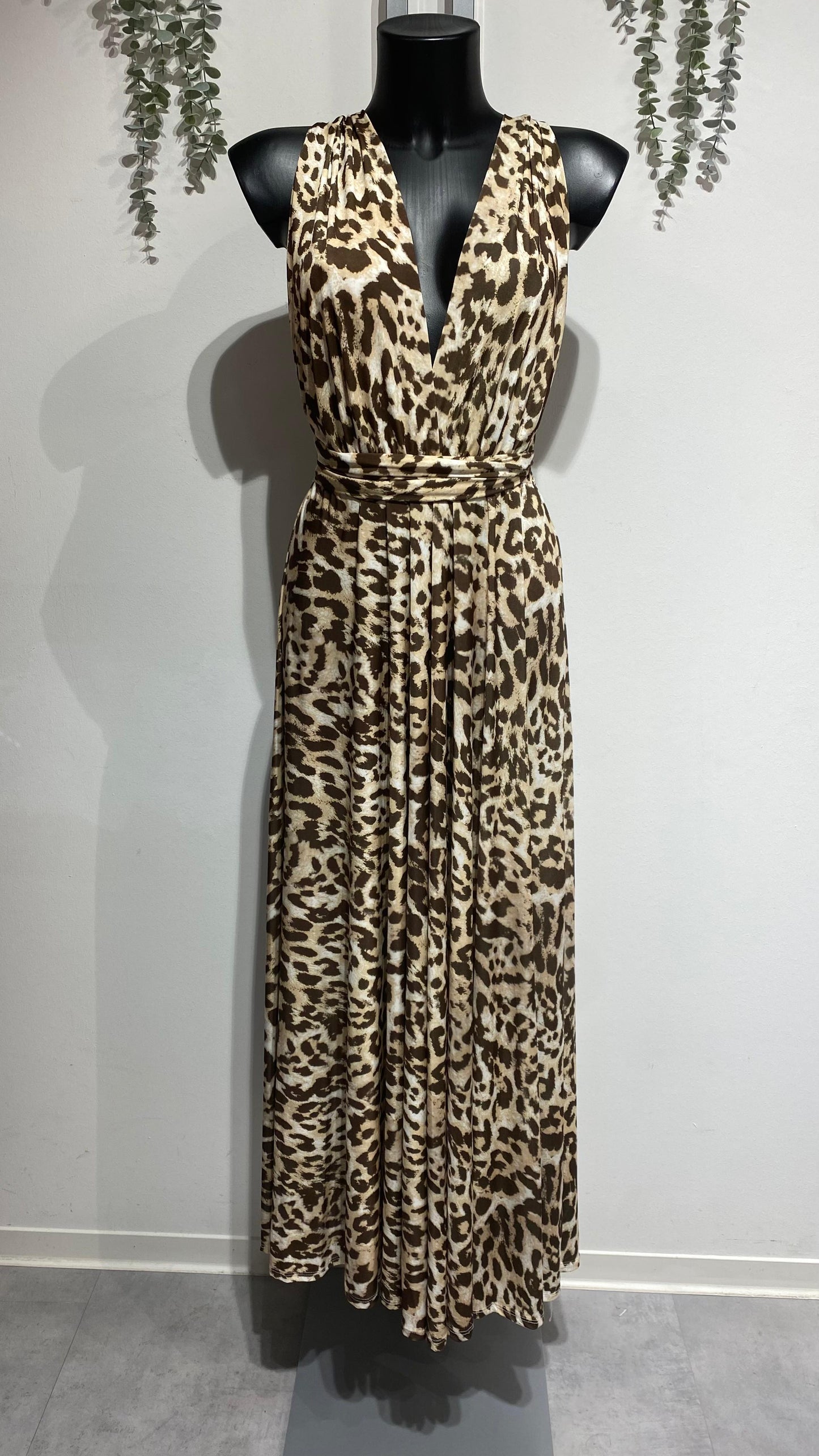 Rückenfreies Maxikleid Mit Plissee-Details