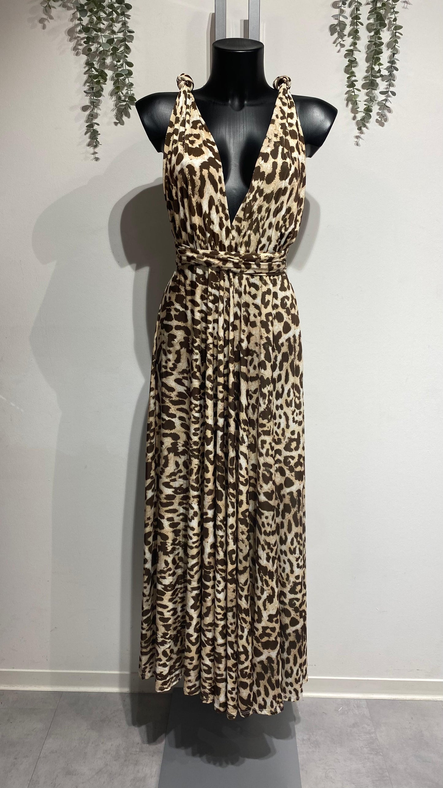 Rückenfreies Maxikleid Mit Plissee-Details