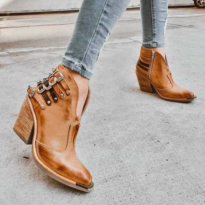 Stilvolle Und Elegante Designstiefel
