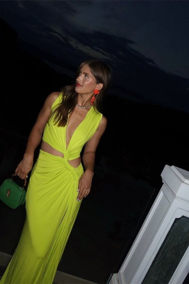 Ärmelloses Maxikleid Mit Seitlichem Cut-Out Und Tiefem V-Ausschnitt