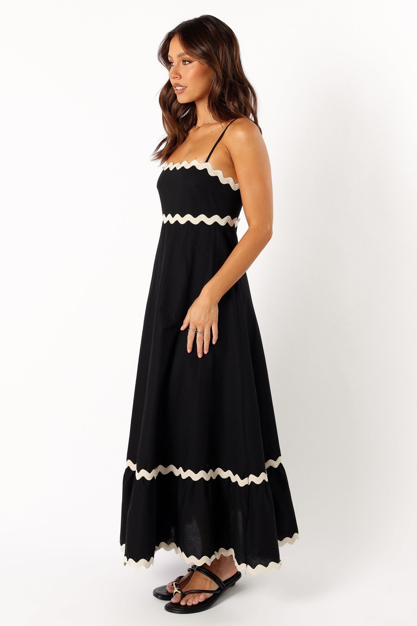 Gemustertes Maxikleid Mit Dünnen Trägern