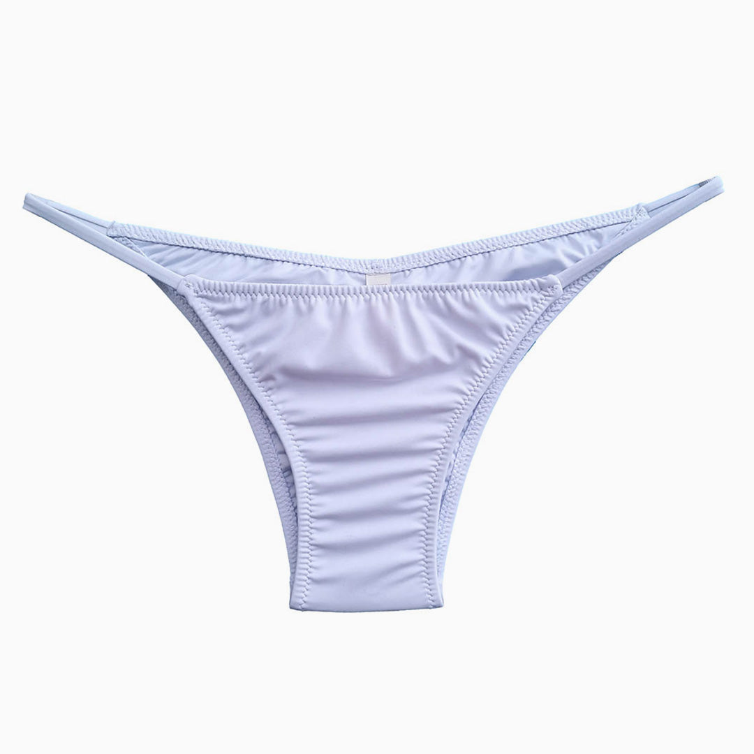 Einfarbiger String-Bikinislip İm Brasilianischen Stil İn Weiß
