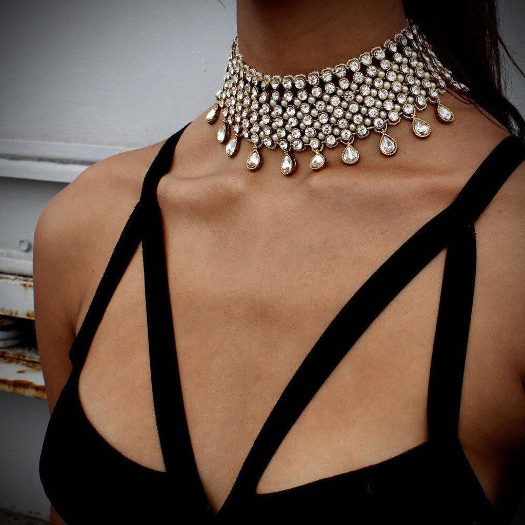 Funkelnde Strass Tropfen Fransen Statement Choker Halskette - Gold Farbe