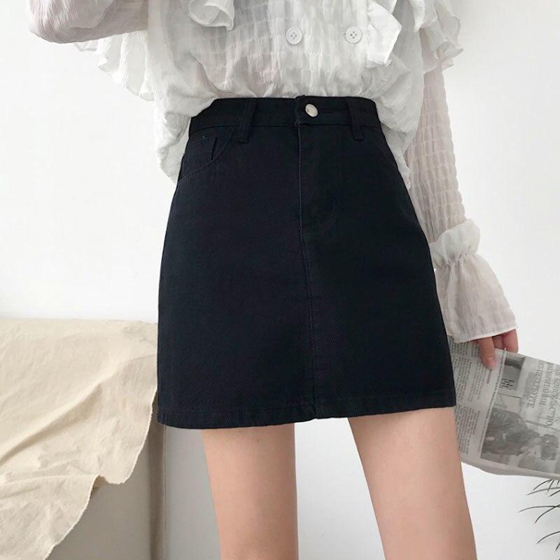 Eleganter Und Schlichter Jeansrock