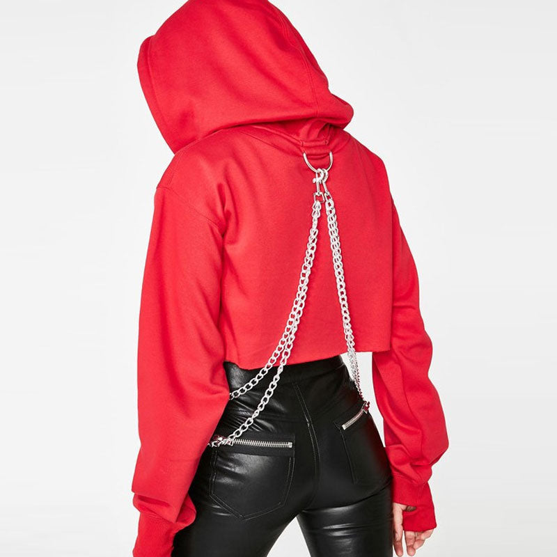 Rotes Crop-Top Mit Langen Ärmeln Und Kapuze Und Metallic-Kette, Schulterfrei