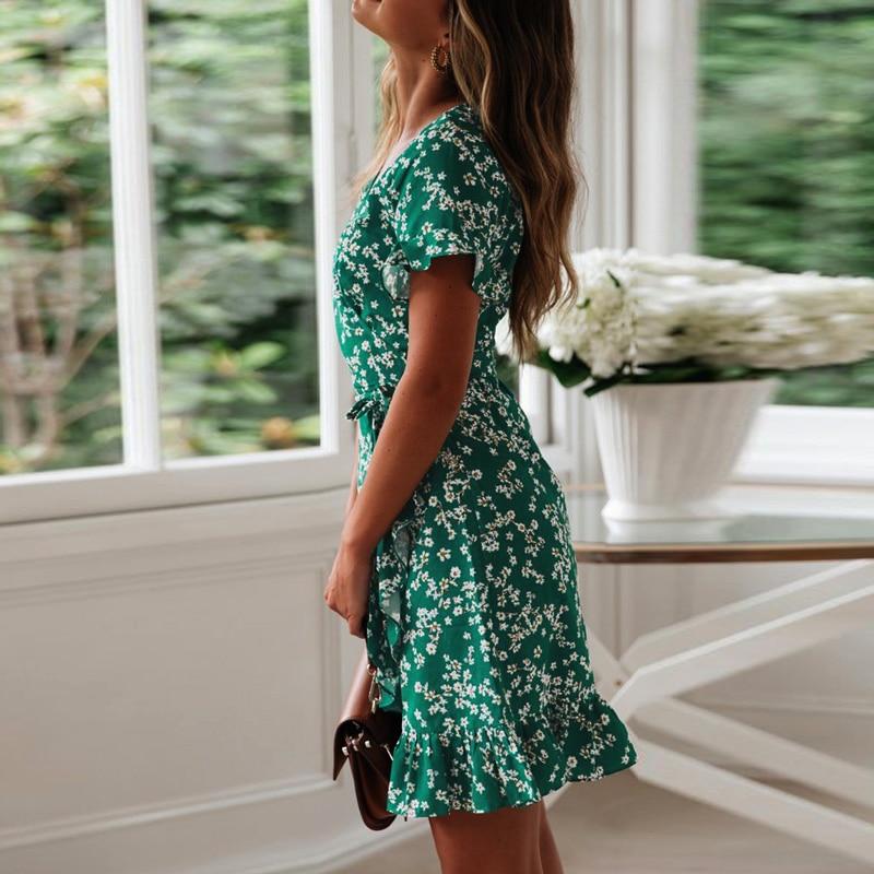 Elegantes Midikleid Mit Kurzen Ärmeln Und V-Ausschnitt
