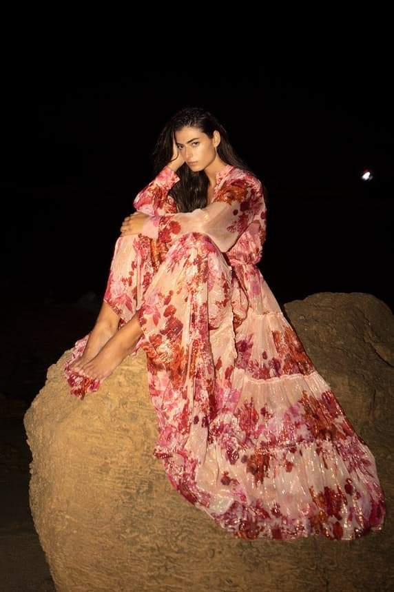 Langärmliges Maxikleid Mit Blumenmuster