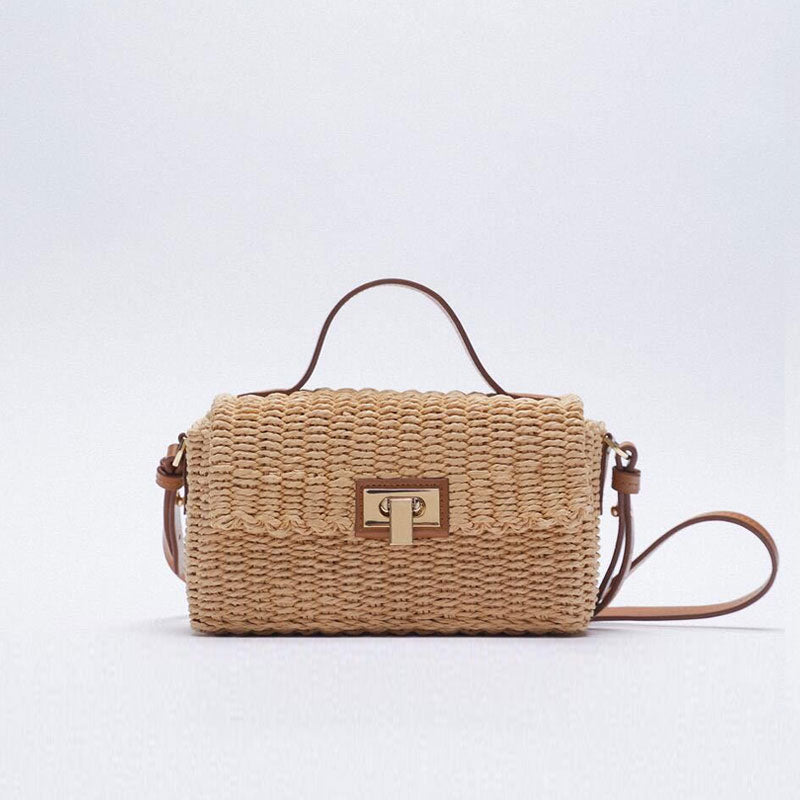 Braune Tasche Aus Kunstleder Mit Detailliertem Strickdesign Für Den Urlaub