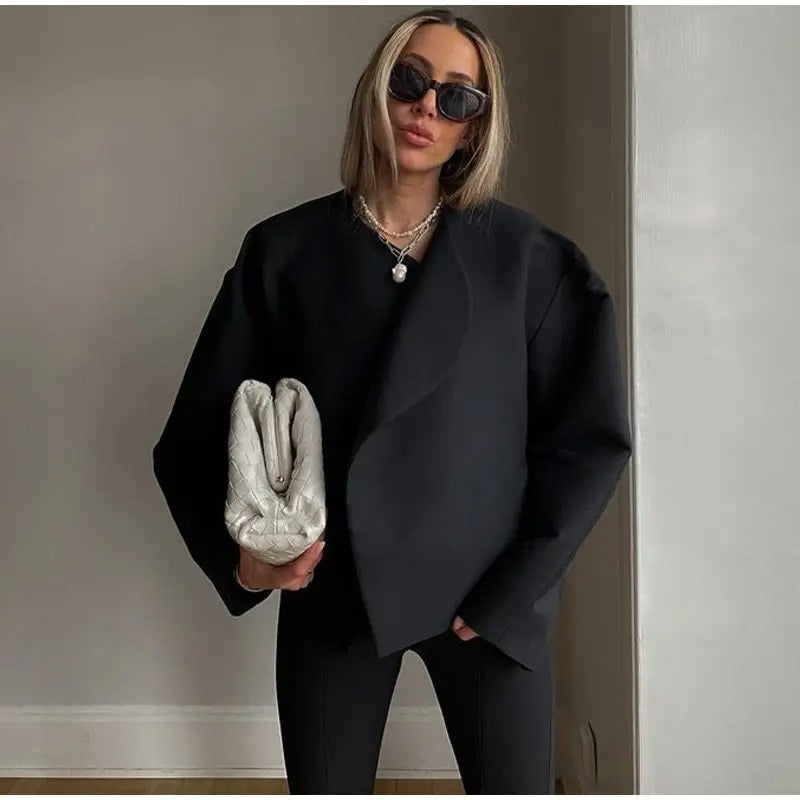 Herbst-Chic: Langarmjacke Mit V-Ausschnitt