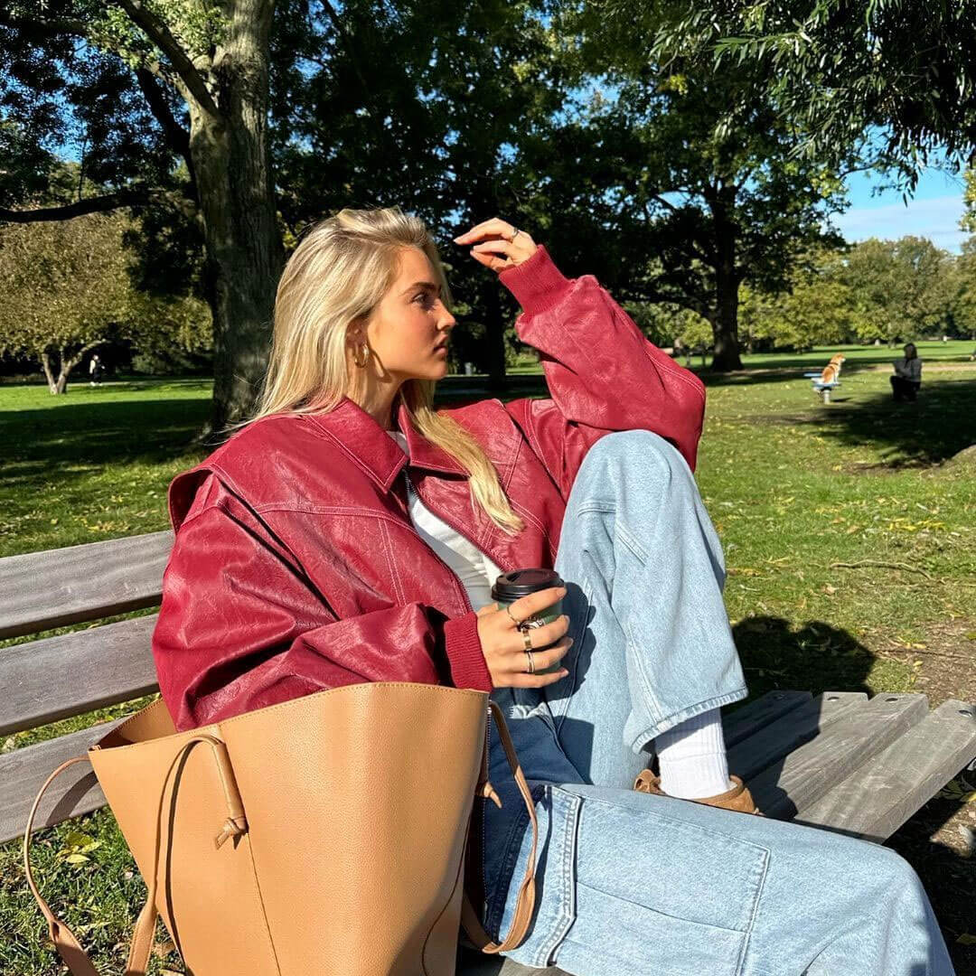 Oversize-Kunstlederjacke Mit Retro-Kragen, Reißverschluss Und Kontrastnähten