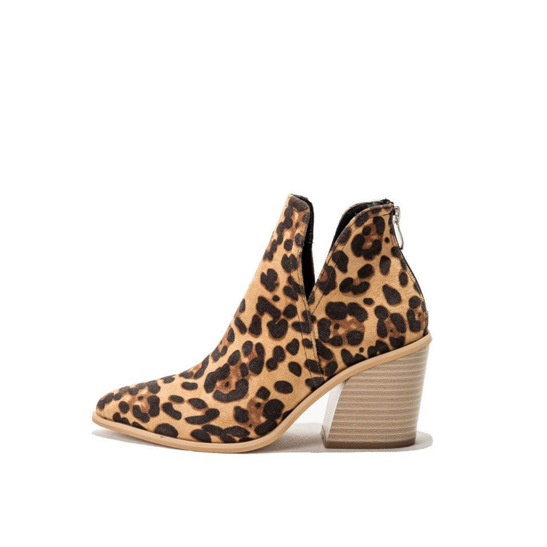 Raubtier-Stiefel Aus Wildleder Mit Leopardenmuster, Spitzer Zehenpartie, Aussparungen, Klobigem Absatz