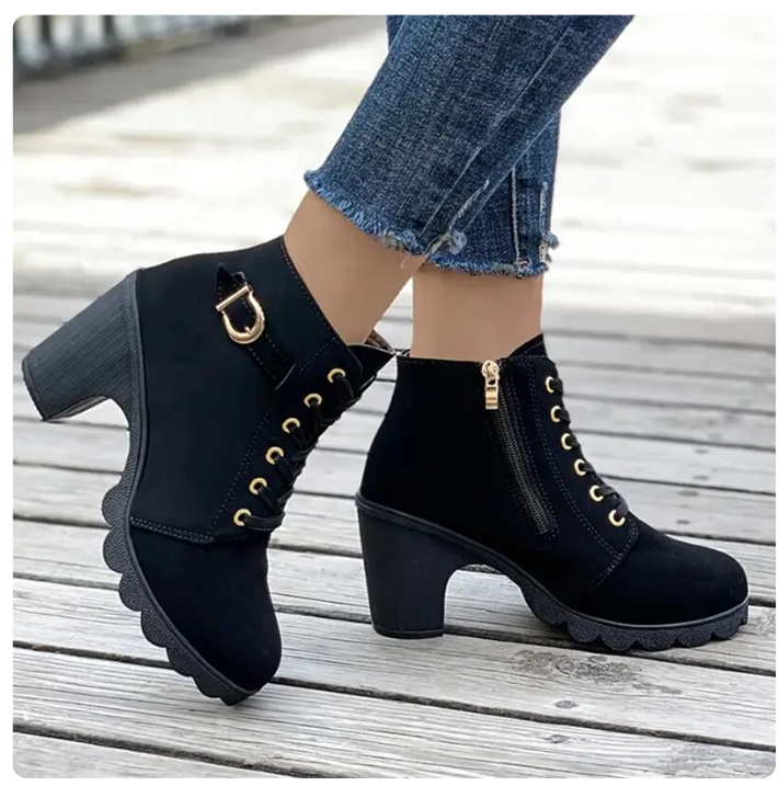 Stiefel Mit Hohen Absätzen