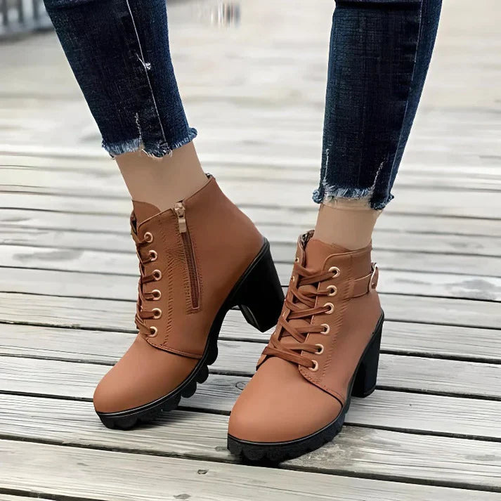 Stiefel Mit Hohen Absätzen