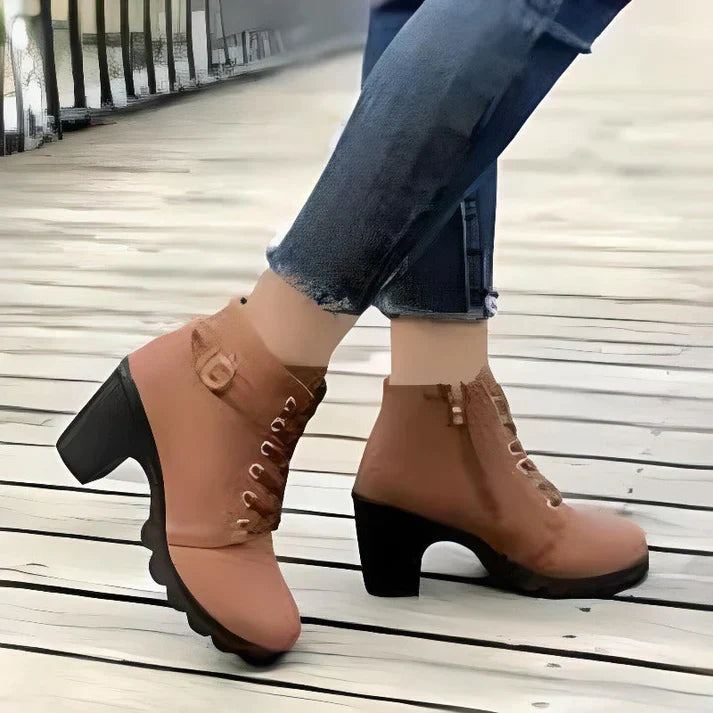 Stiefel Mit Hohen Absätzen
