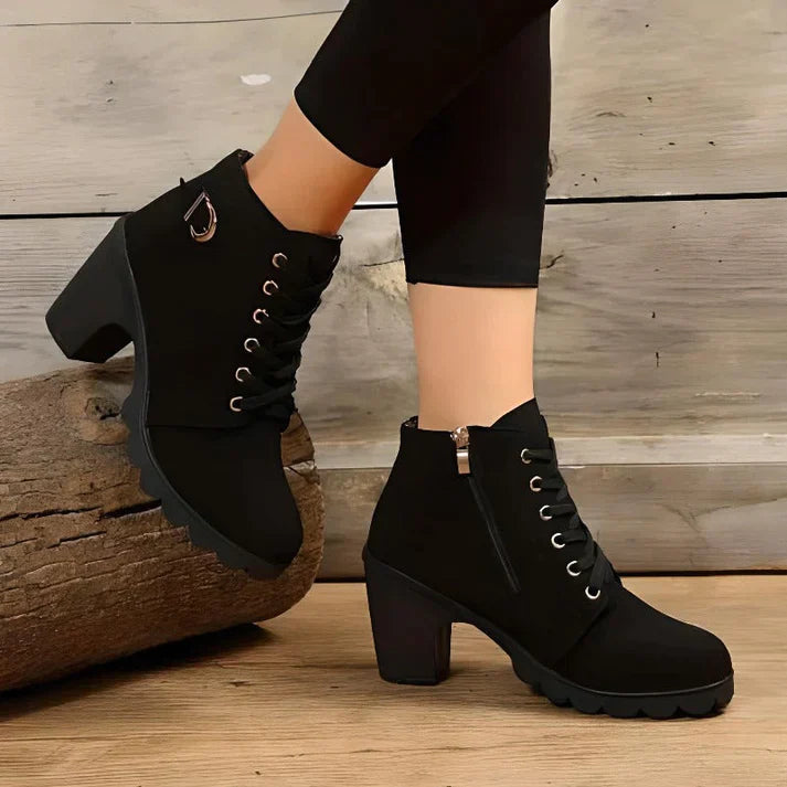 Stiefel Mit Hohen Absätzen