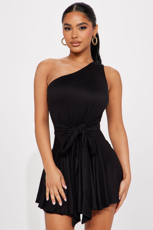 Stilvolles Design, Elegantes, Tief Ausgeschnittenes Kleid