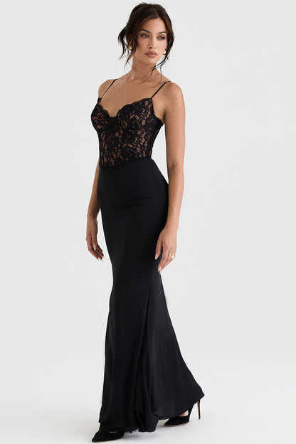 Elegantes, Figurbetontes Maxikleid Aus Spitze Mit Spaghettiträgern