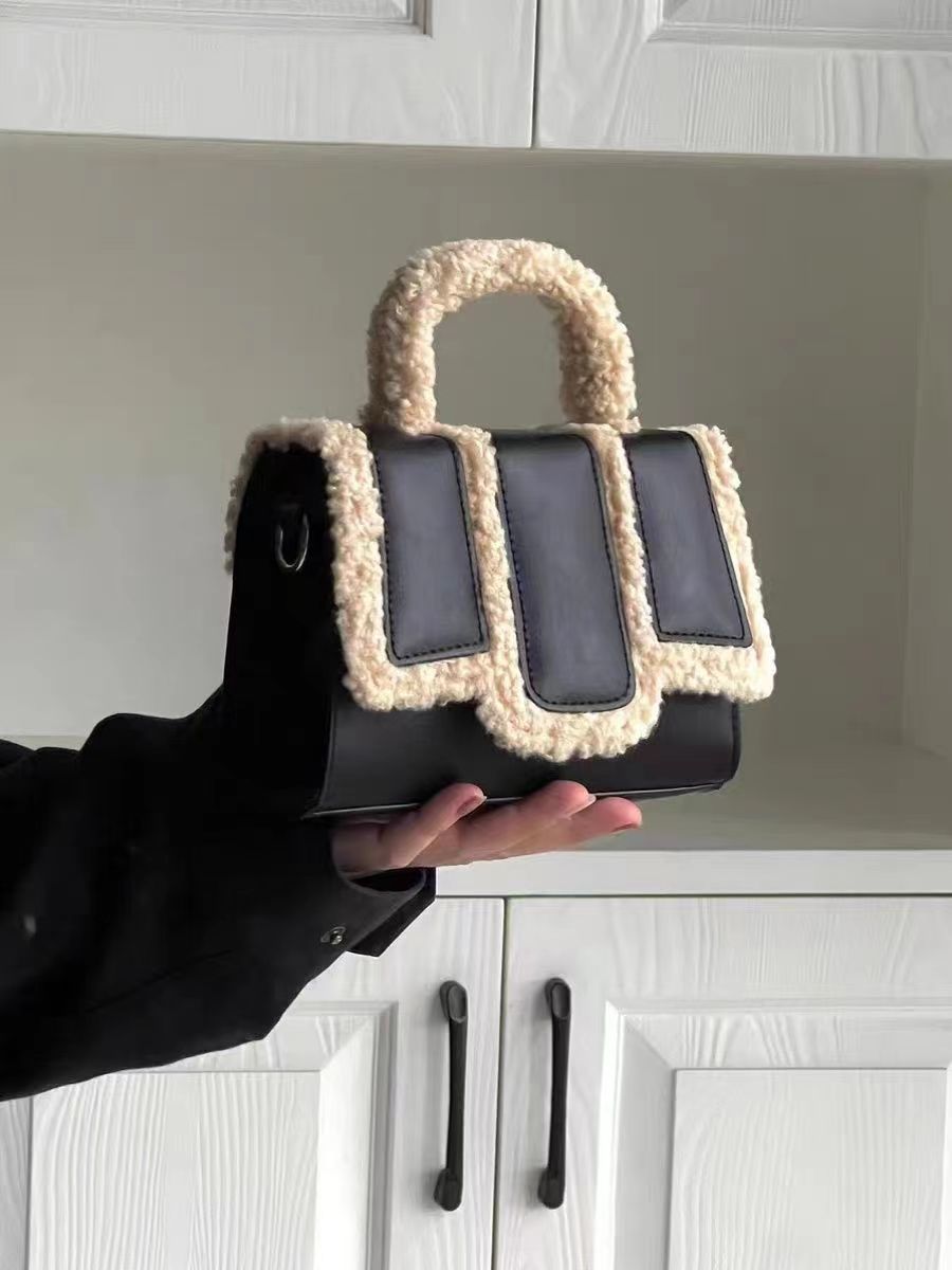 Tasche Mit Minimalistischem, Stilvollem Design