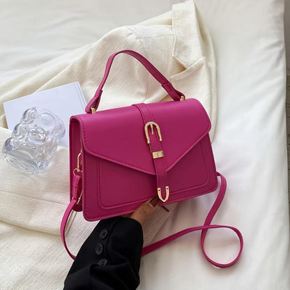 Stilvolle Tasche Mit Gürteldetail