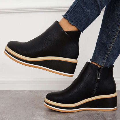 Stiefel Mit Reißverschluss İm Eleganten Design