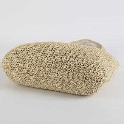 Stylische Strohtasche Mit Strickdetails