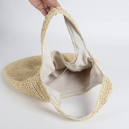 Stylische Strohtasche Mit Strickdetails