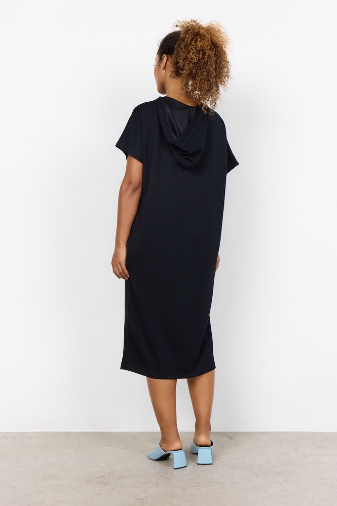 Kurzärmliges Midikleid Mit Kapuze