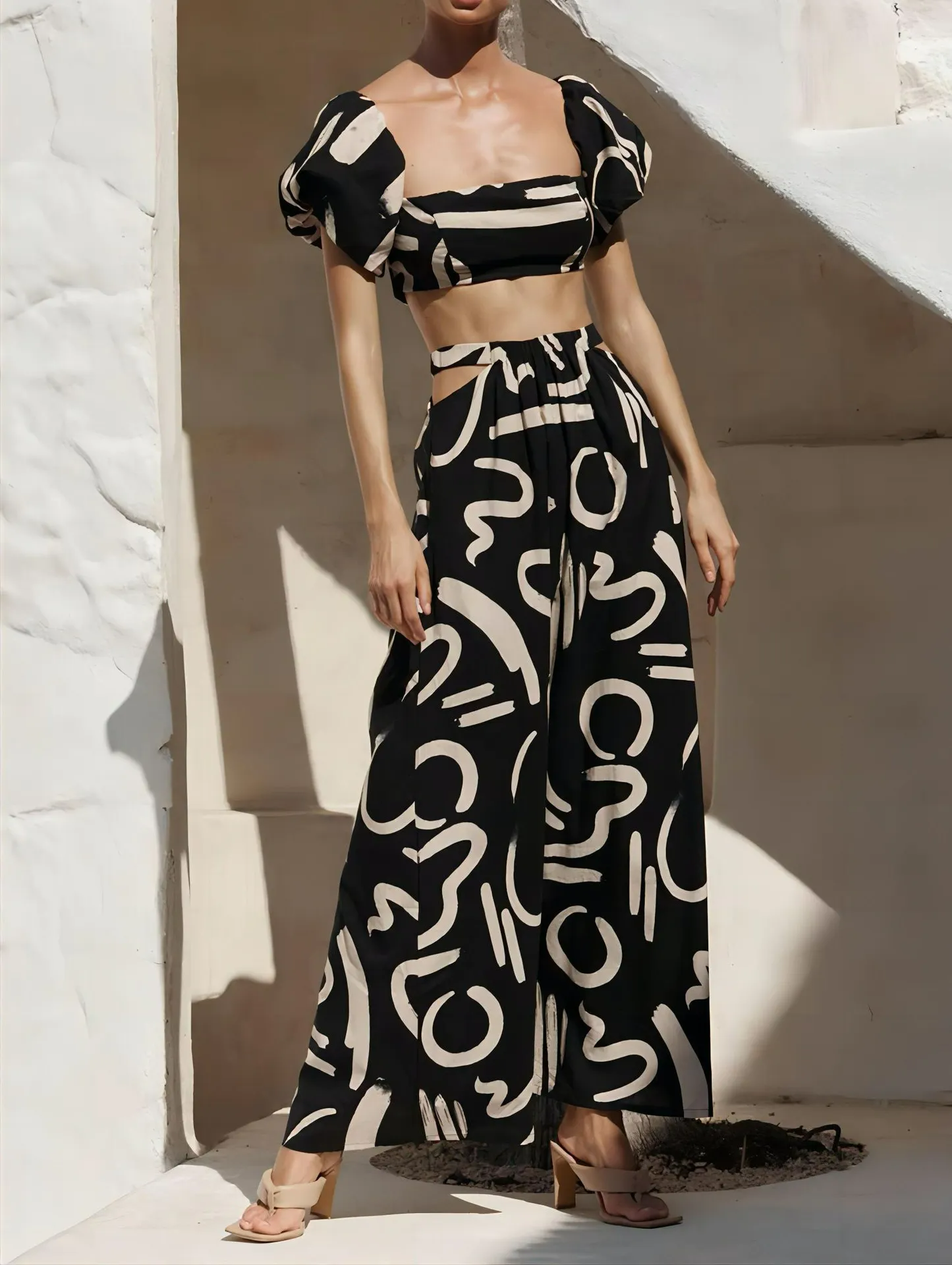 Trägerloses Crop Top und Maxi Rock Set