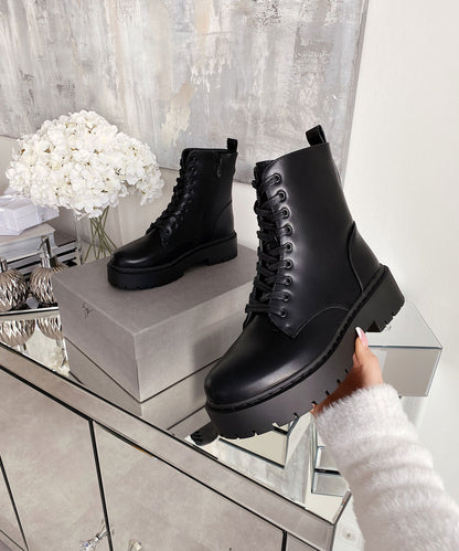 Schwarze Elegante Damen Kunstlederstiefel