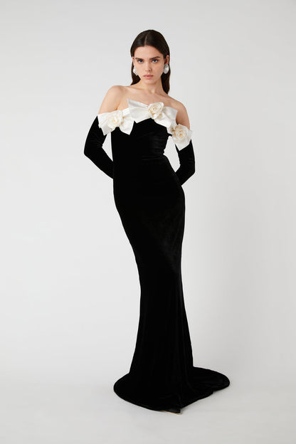 Schulterfreies Maxikleid Aus Samt Mit Schleifendetail