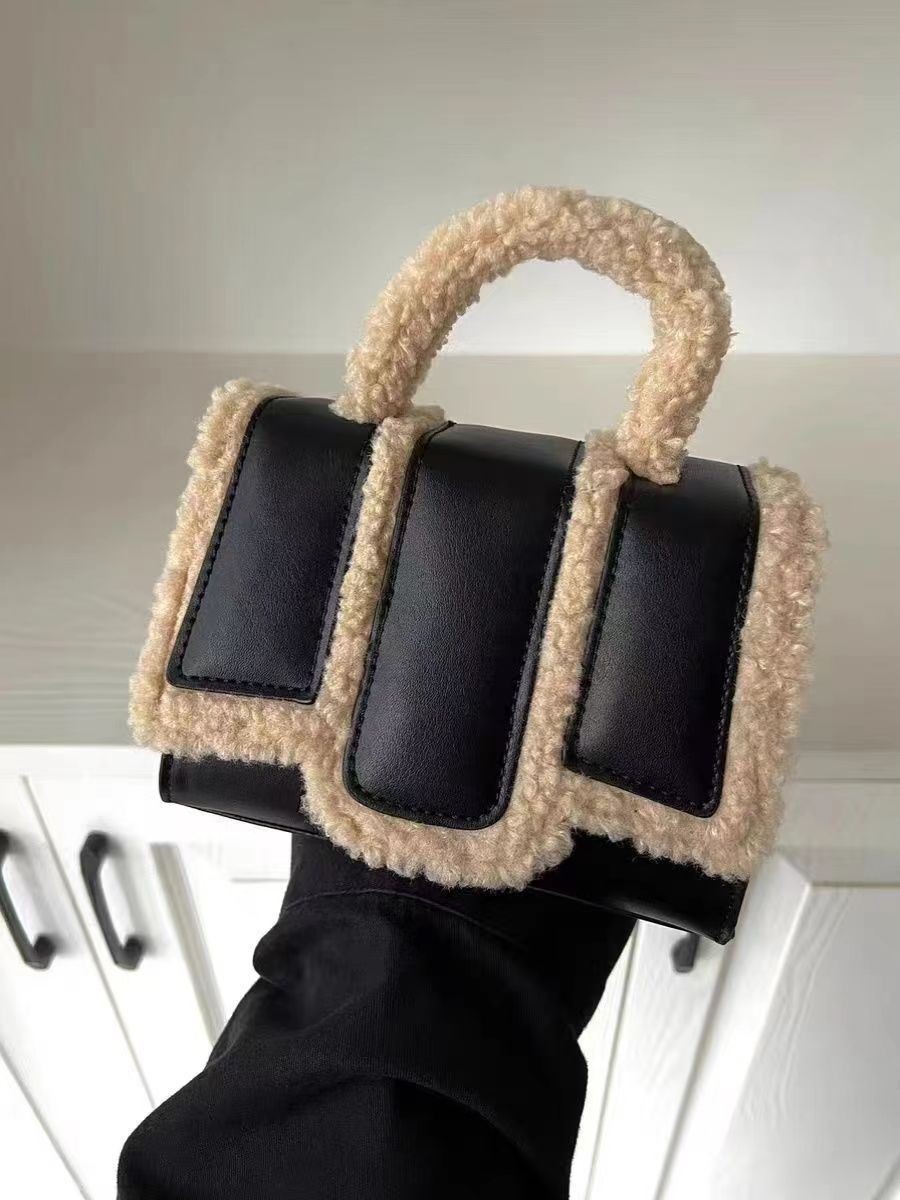 Tasche Mit Minimalistischem, Stilvollem Design