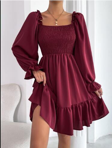 Elegantes Langarm-Minikleid