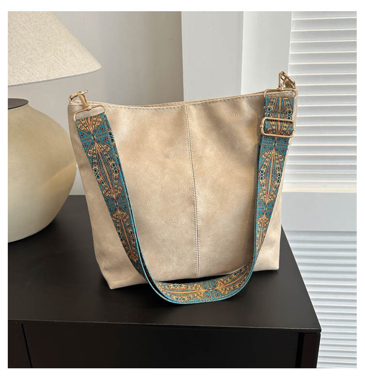 Stilvolle Tasche İm Schlichten Design