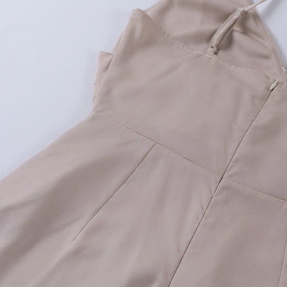 Tiefer Ausschnitt, Sommerkleid Aus Satin