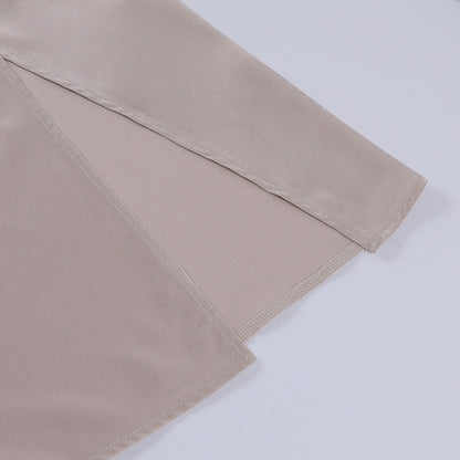 Tiefer Ausschnitt, Sommerkleid Aus Satin