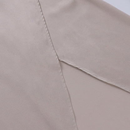 Tiefer Ausschnitt, Sommerkleid Aus Satin