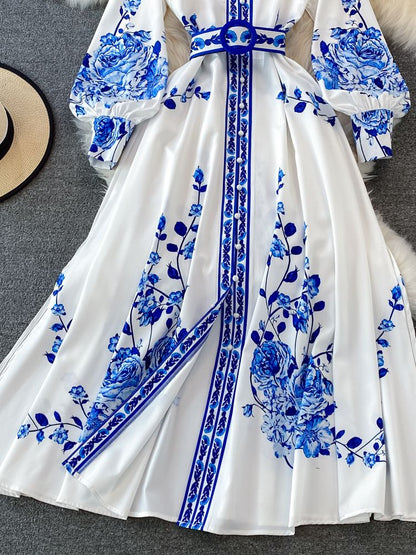 Sommerliches Gemustertes Kleid