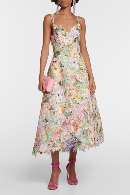Elegantes, Tief Ausgeschnittenes Midikleid