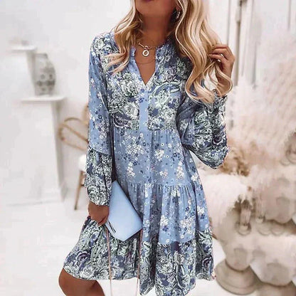 Sommerliches Kleid Mit Leuchtendem Glitzer Und Blumenmuster