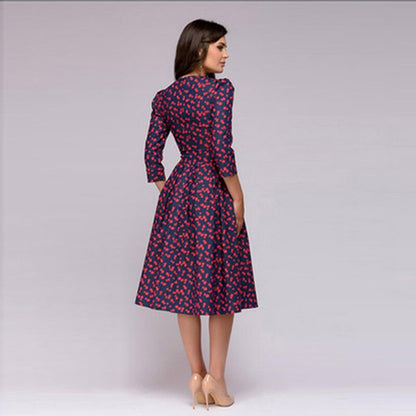 Blumenkleid Mit Dreiviertelärmeln